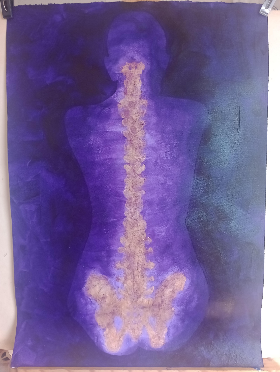 Espalda violeta. Acrilico sobre papel. 68 x 82 cm. 2025