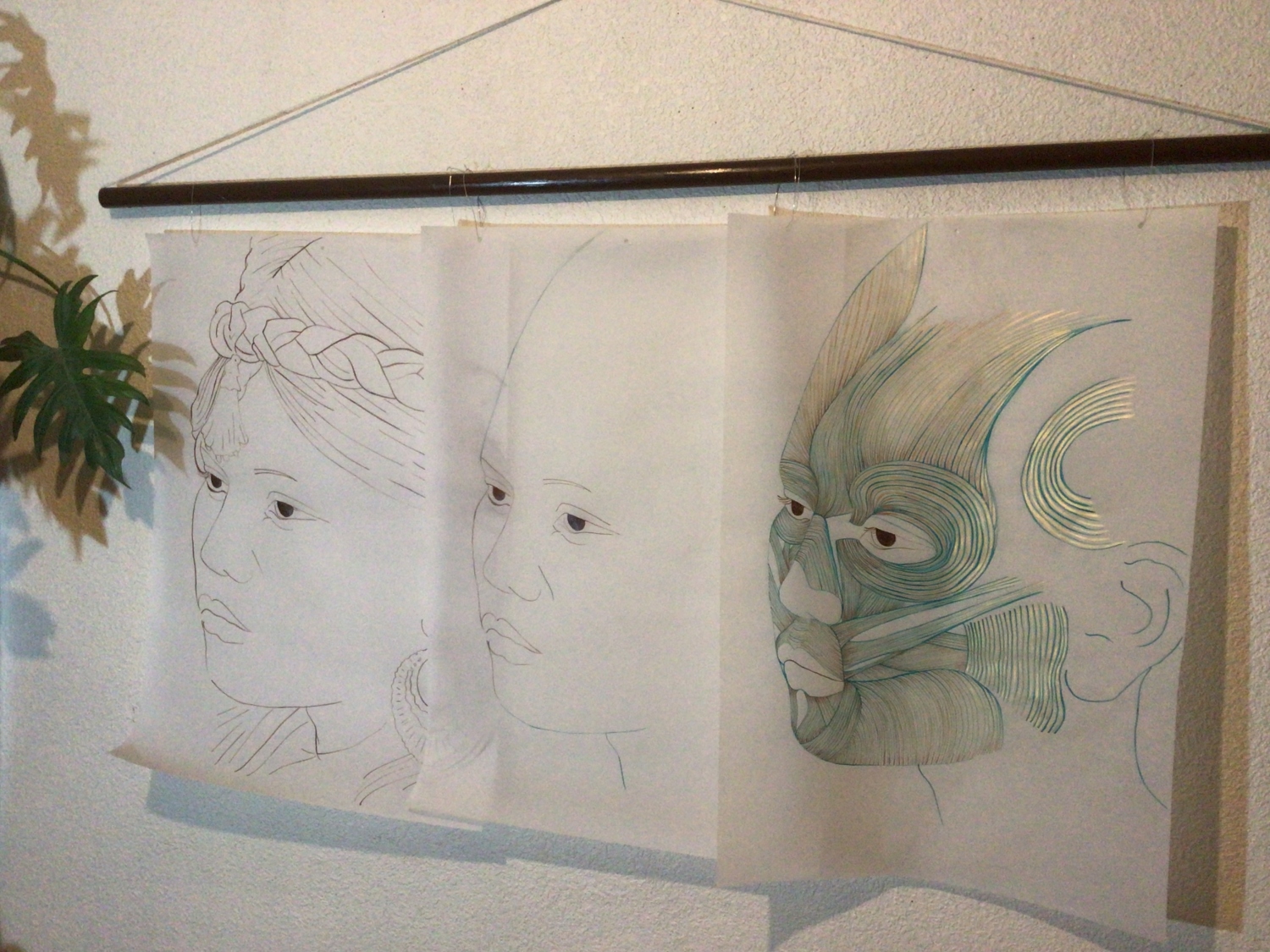 La bella desconocida - Proyecto (Cuerpo poético de un códice). Acrílico sobre 3 hojas de albanene. 90 x 60 cm. 2025